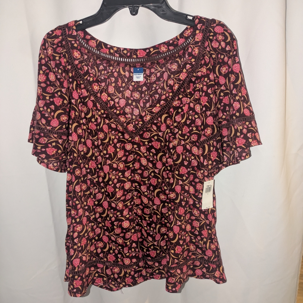 Old Navy Flutter Sleeve Ruffled Blouse in Pink and White